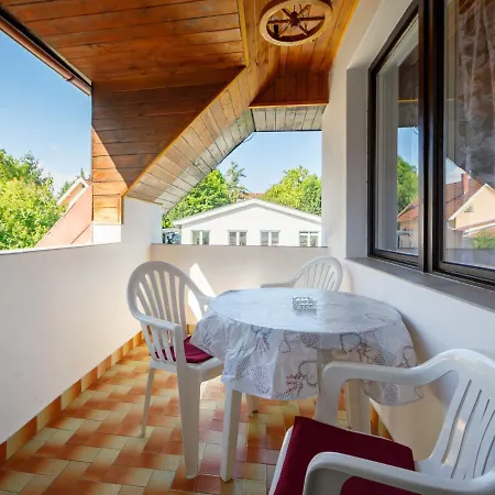 Apartment Paulownia By Interhome Balatonfoldvar